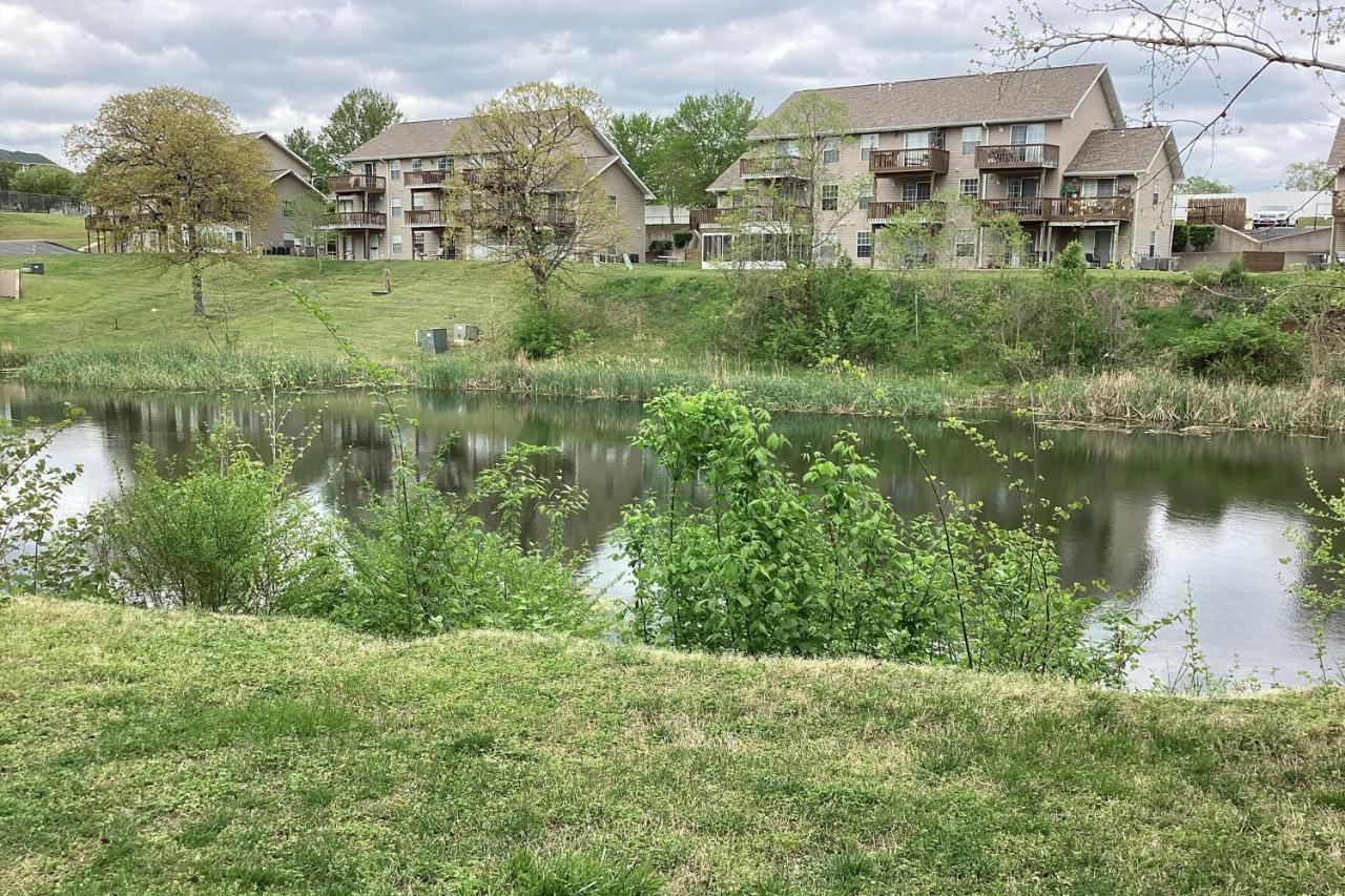 A Little Lake Retreat Branson Esterno foto